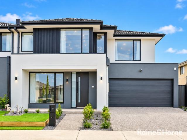Modern Family Living in a Convenient Craigieburn Location