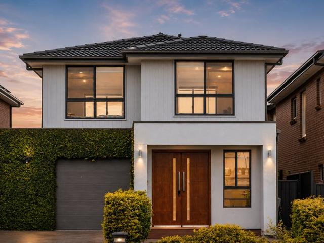 Modern Family Living in a Convenient Austral Location