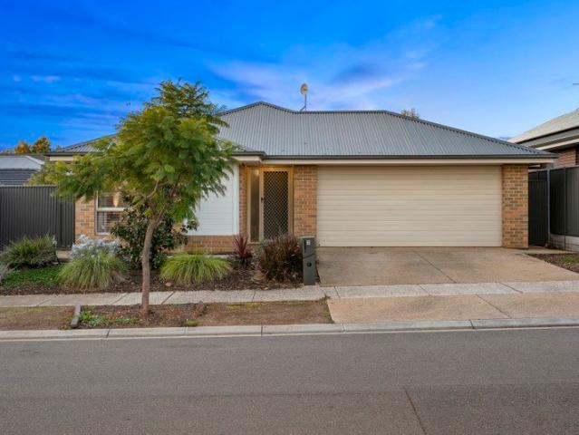 Modern Family Living in a Convenient Blakeview Location