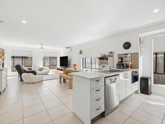 Modern Family Living in a Convenient Burpengary Location