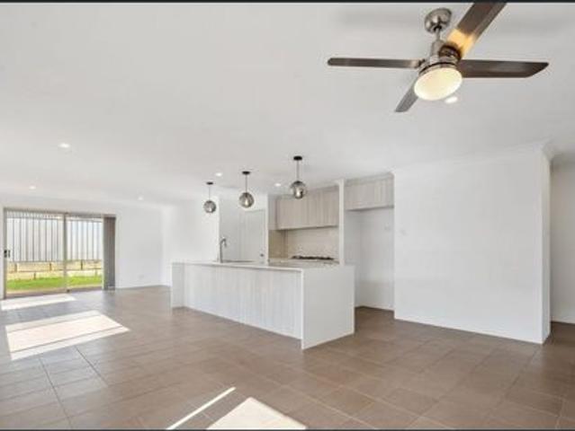 Modern Family Living in a Convenient Byford Location