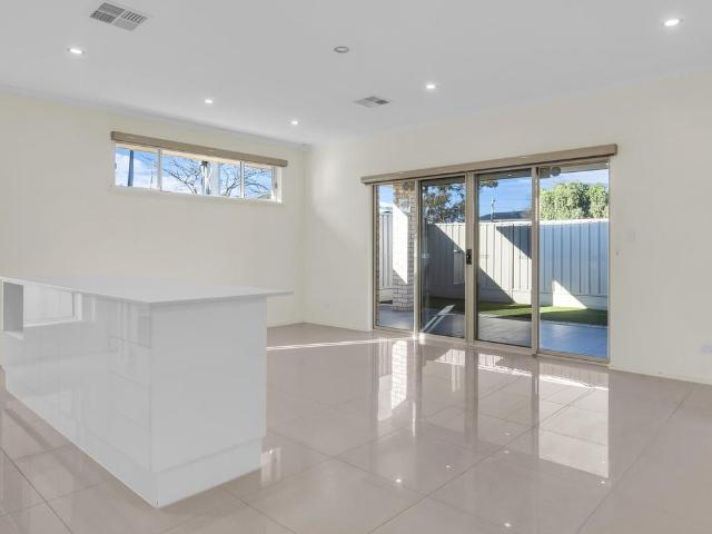 Modern Family Living in a Convenient Greenacres Location