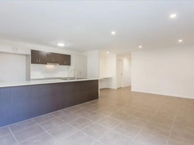 Modern Family Living in a Convenient Deebing Heights Location