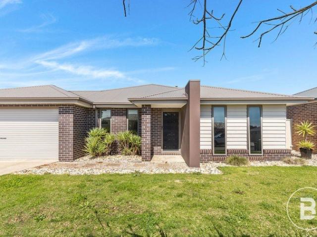 MODERN FAMILY LIVING IN A CONVENIENT DELACOMBE LOCATION