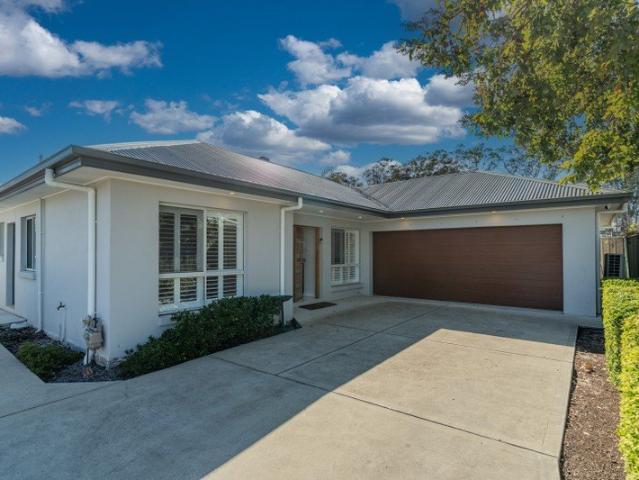 Modern Family Living in a Convenient East Branxton Location