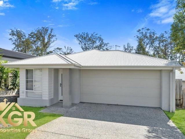 Modern Family Living in a Convenient Holmview Location