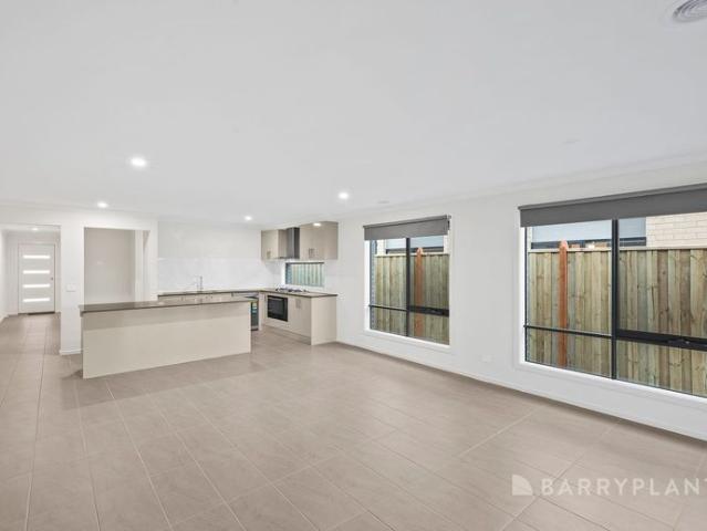 Modern Family Living in a Convenient Officer Location