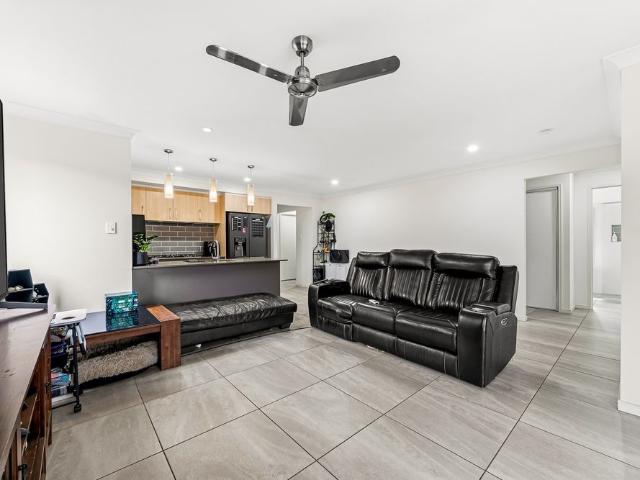Modern Family Living in a Convenient Location!