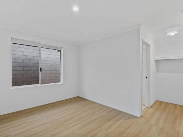 Brand New Modern Family Living in a Convenient Location