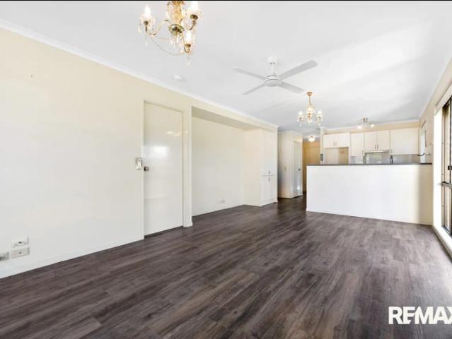 Modern Family Living in a Convenient Regents Park Location