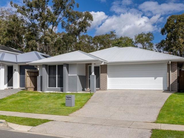 Modern Family Living in a Desirable Pallara Location