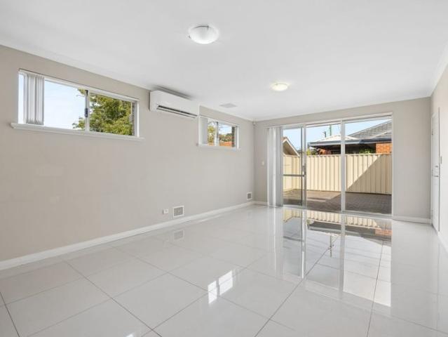 Modern Family Living in a Fantastic Location