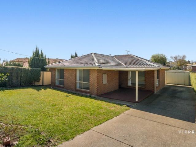 Modern Family Living in a Great Location