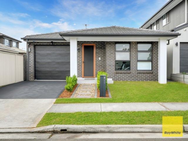 Modern Family Living in a Growing Leppington Community