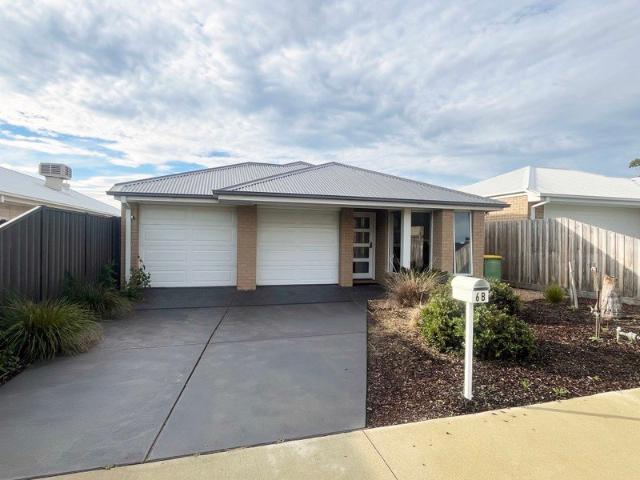 Modern Family Living in a Growing Paynesville Location