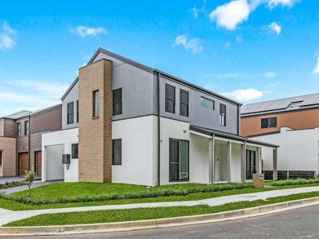 Modern Family Living in a Growing Vineyard Community