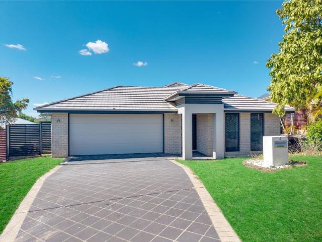 Modern Family Living in a High Growth Holmview Pocket Positioned within a well established and rapidly growing estate