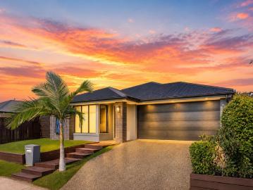 Modern Family Living in a High Growth Pocket of Park Ridge