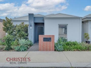 Modern Family Living in a Location You'll Love