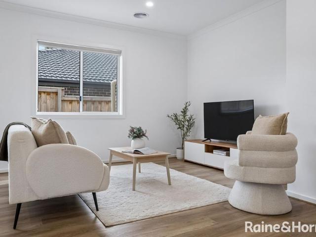 Modern Family Living in a Peaceful Gisborne Setting