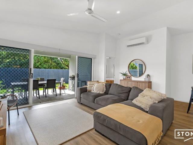 Modern Family Living in a Peaceful Setting