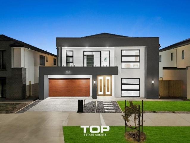 Modern Family Living in a Prime Officer Location!