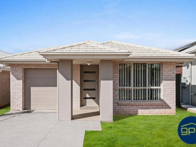 Modern Family Living in a Prime Oran Park Location