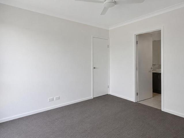 MODERN FAMILY LIVING IN A PRIME BELLBIRD PARK LOCATION
