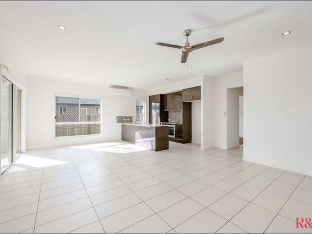 Modern Family Living in a Prime Branyan Location