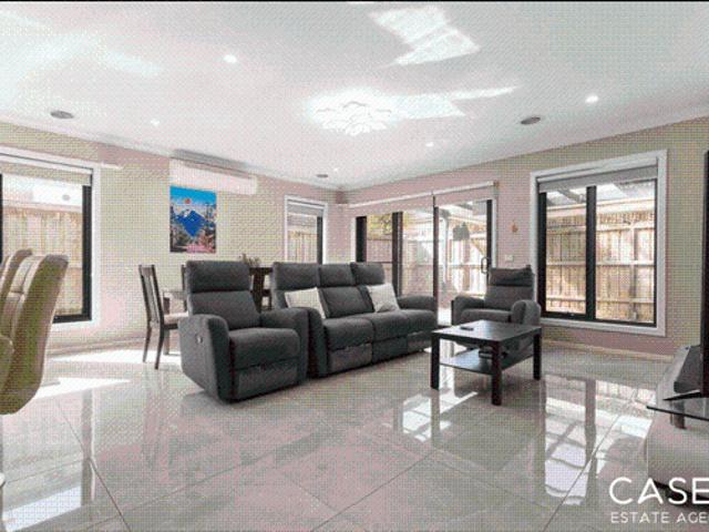 Modern Family Living in a Prime Cranbourne West Location