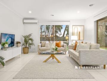 Modern Family Living in a Prime Drouin Location