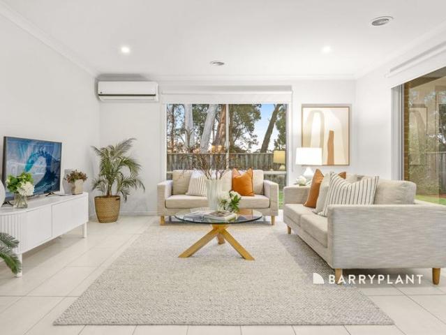 Modern Family Living in a Prime Drouin Location