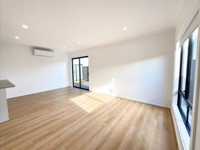 Modern Family Living in a Prime Kalkallo Location
