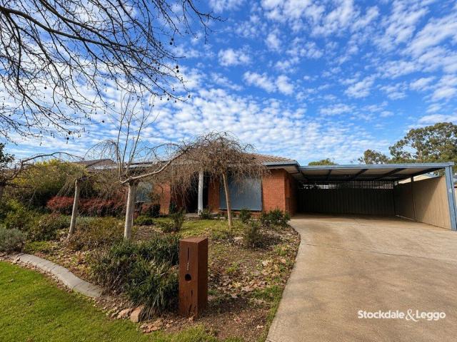 MODERN FAMILY LIVING IN A PRIME LOCATION
