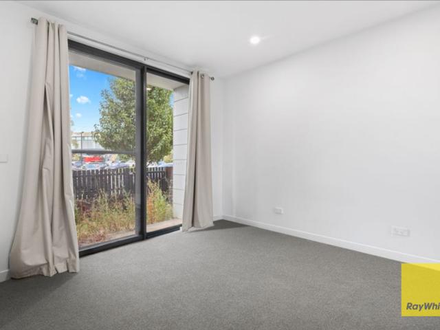 Modern Family Living in a Prime Point Cook Location