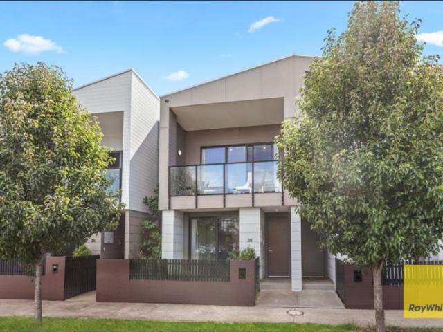 Modern Family Living in a Prime Point Cook Location