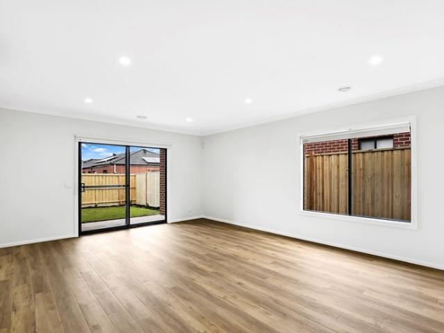 Modern Family Living in a Prime Sunbury Location