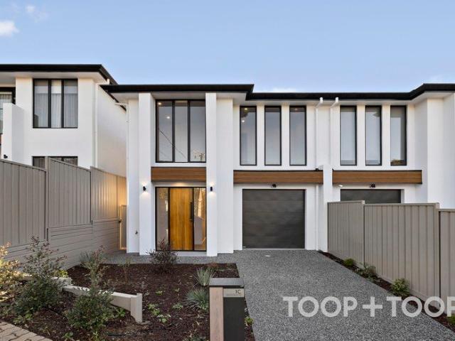 Modern Family Living in a Prime Vale Park Location