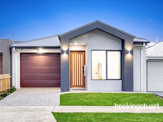 Modern Family Living in a Prime Wollert Location