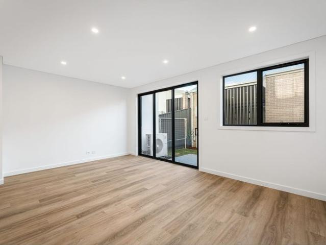 Modern Family Living in a Quiet Oran Park Location