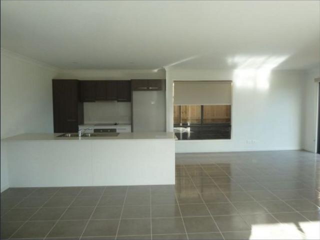 Modern Family Living in a Quiet Thornlands Location