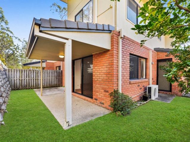 Modern Family Living in a Secure Resort Style Community