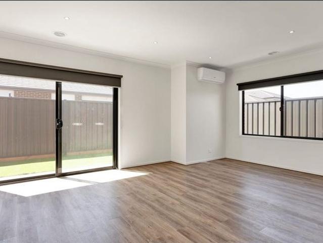 Modern Family Living in a Sought After Truganina Location