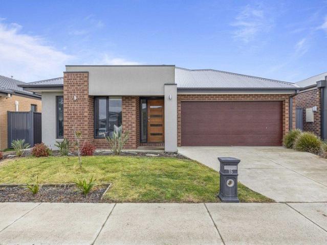 Modern Family Living in a Sought After Alfredton Location