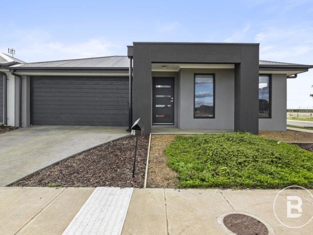 MODERN FAMILY LIVING IN A SOUGHT AFTER LOCATION