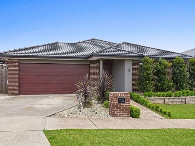 Modern Family Living in a Spacious, Move In Ready Home