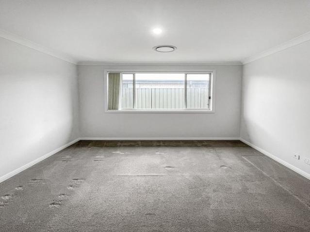 Modern Family Living in a Spacious Four Bedroom Home