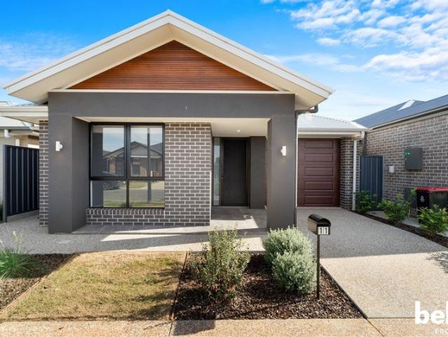 Modern Family Living in a Thriving Angle Vale Community