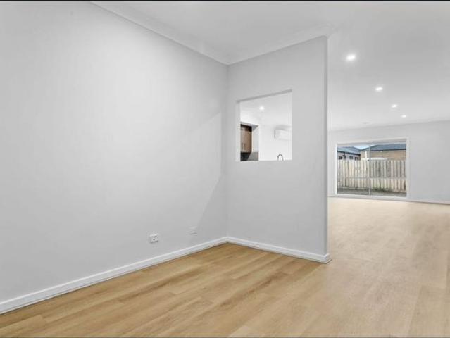 Modern Family Living in a Thriving Bonshaw Estate