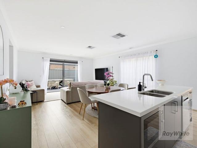 Modern Family Living in a Thriving Donnybrook Location